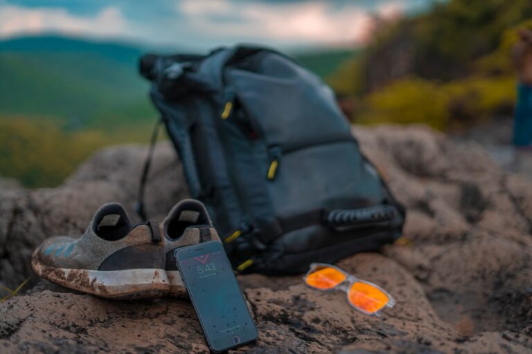 Smart Tips for Selecting Durable Travel Accessories
